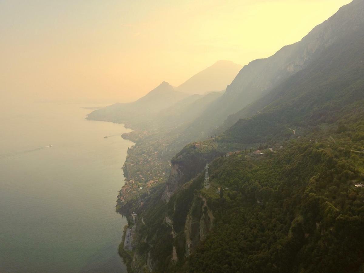 Borgo Al Tempo Perduto Villa Gargnano Kültér fotó